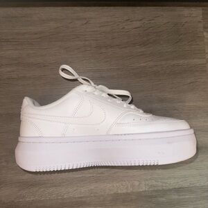 Nike Court Vision Alta